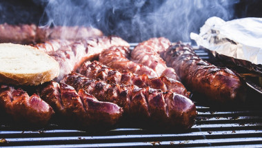 Какви са опасностите от барбекюто и кое месо може да причини рак