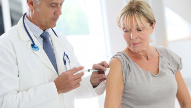 Какви ваксини трябва да си направят възрастните?
