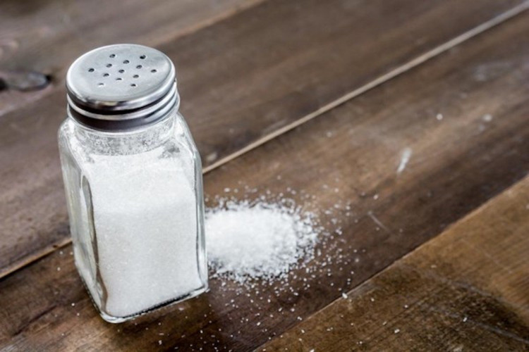 Народно лекарство: Методи за лечение със сол