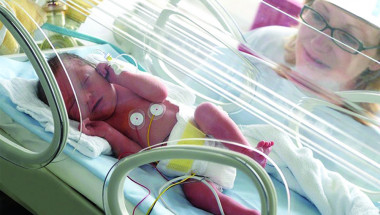 Анелия Бугерова: Правят чудеса в Хирургия на новороденото в „Пирогов“