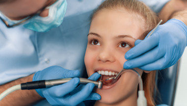 Колко и какви стоматологични услуги се полагат на дете на 9 г.?