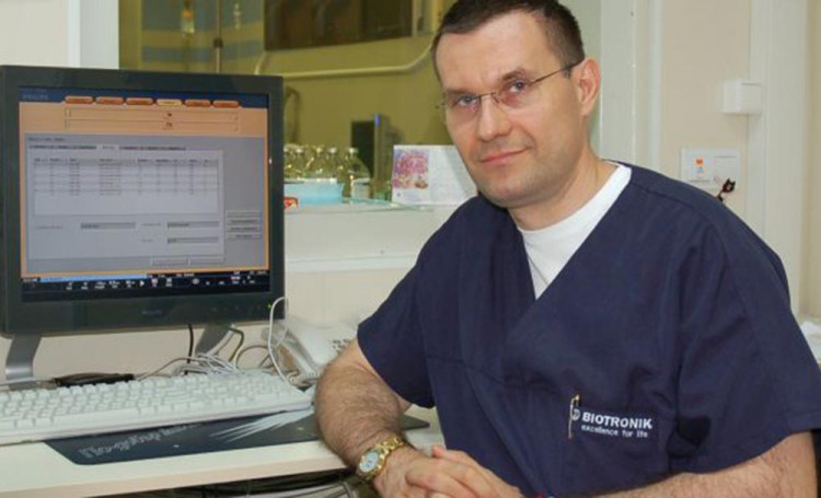 Доц. д-р Добрин Василев: Половината от пациентите с артериални стеснения не се нуждаят от стентиране