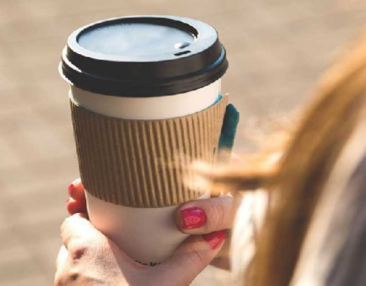 Спрете да пиете кафе в хартиена чаша, води до опасни здравословни проблеми!