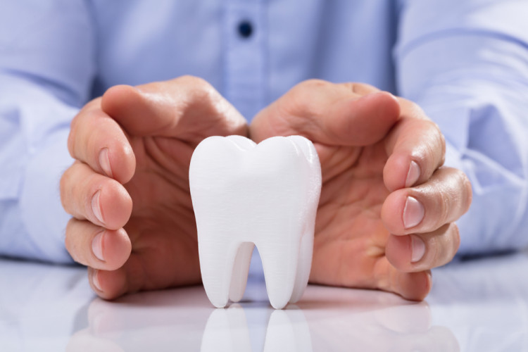 Коронка или пломба - зависи от състоянието на зъба