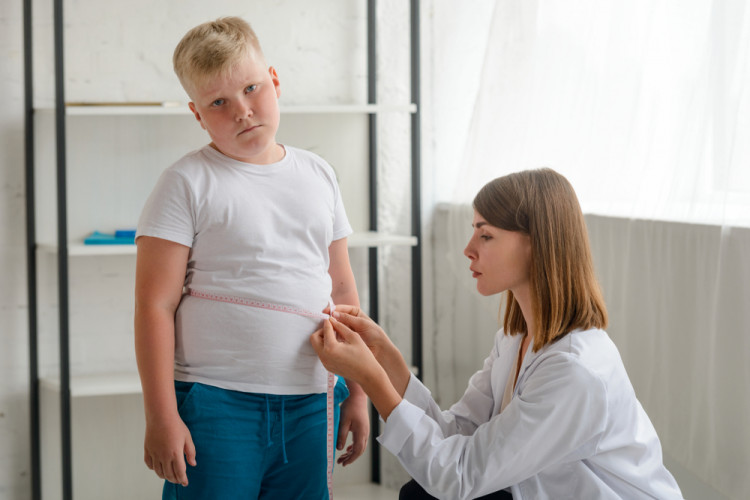 Доц. д-р Нарцис Калева- Ходжева: Децата ни растат дебели и с начална остеопороза заради карантината