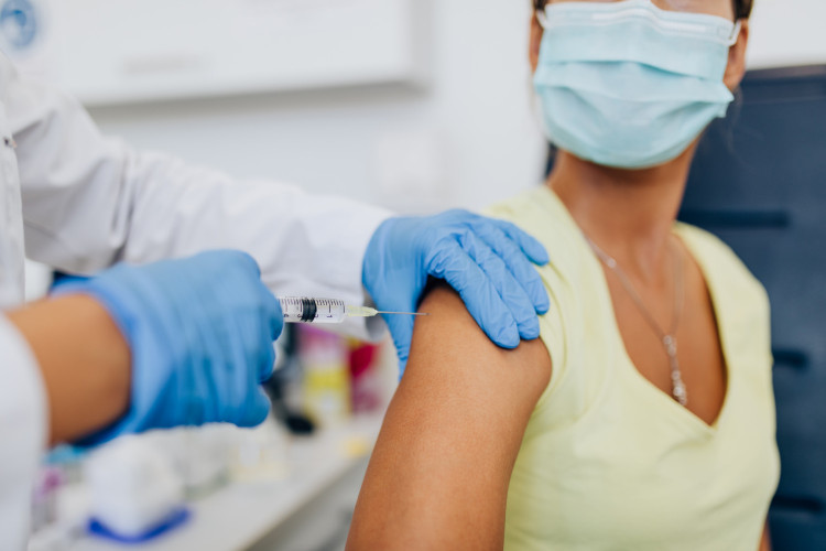 Може ли личният лекар да откаже ваксиниране срещу COVID-19?