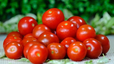 Диетоложка каза как да разпознаем хубавия домат и за какво ни е полезен