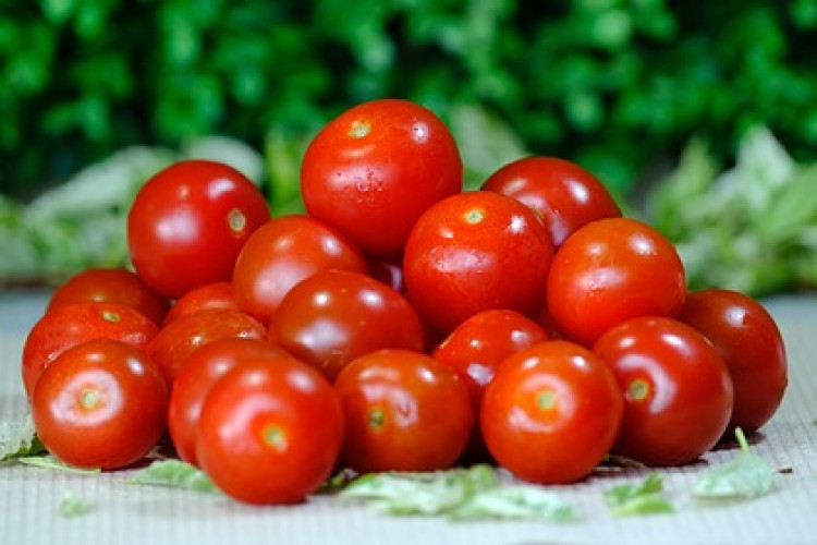 Диетоложка каза как да разпознаем хубавия домат и за какво ни е полезен