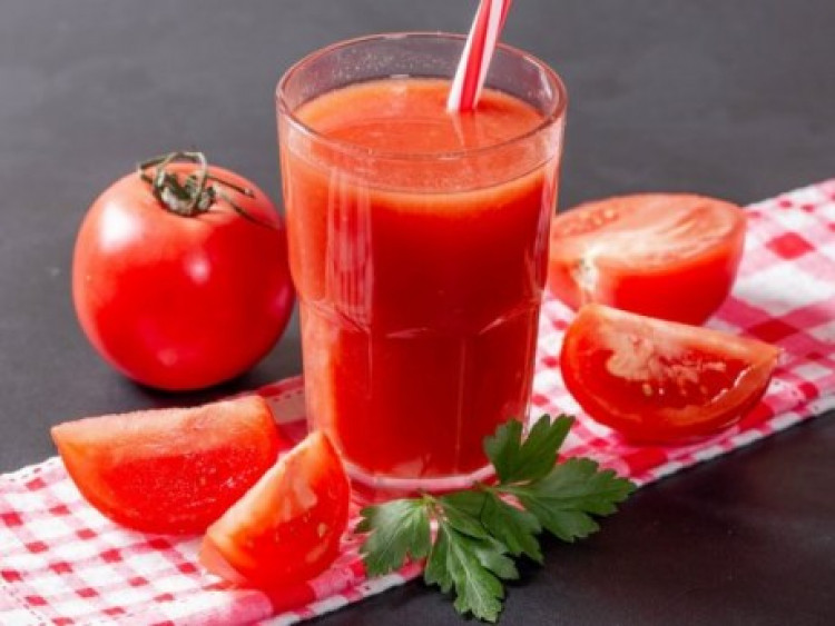 Какво ще се случи ако пием доматен сок всеки ден