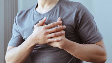 Кога силната болка в гърдите не е знак за сърдечен пристъп?