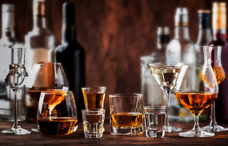 Трикове за пиене на алкохол на Нова година