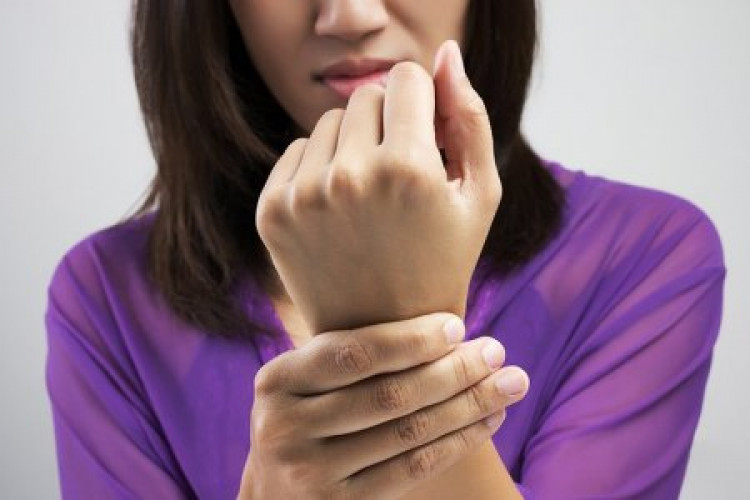 Пет причини за болка в ръката, които не са за подценяване, едната е рак