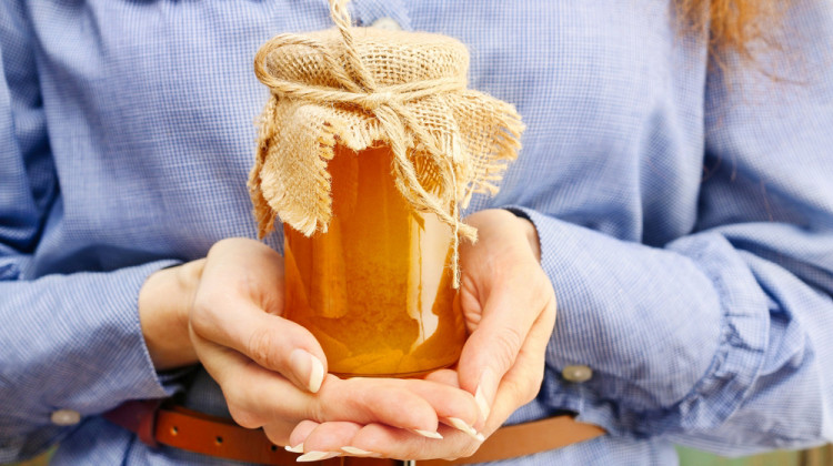 Диабетиците могат  да консумират мед