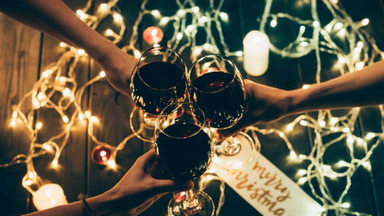 Нарколог съветва как да намалим вредата от алкохола по празниците