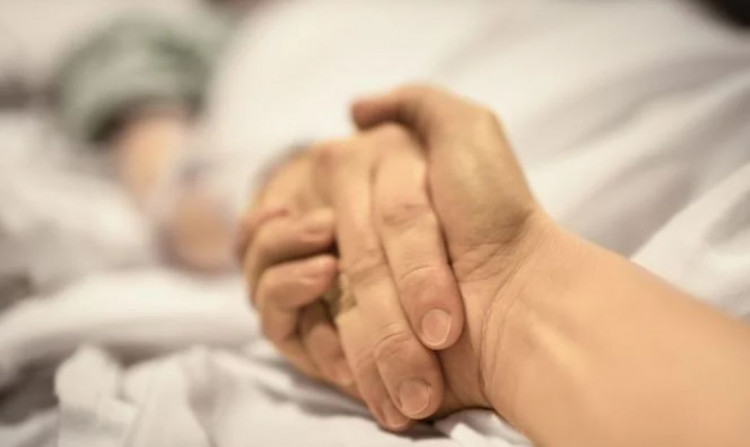 Медицинска сестра разкри за кои 5 неща най-много съжаляват хората, преди да умрат