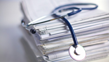 Колко време се съхранява медицинската документация в болницата?