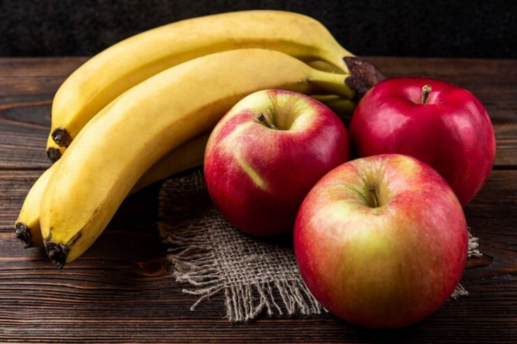 Ябълките и бананите потискат растежа на раковите клетки