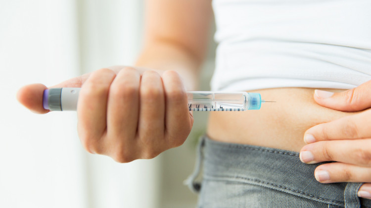 На какви помощни средства при лечение с инсулин има право диабетик?