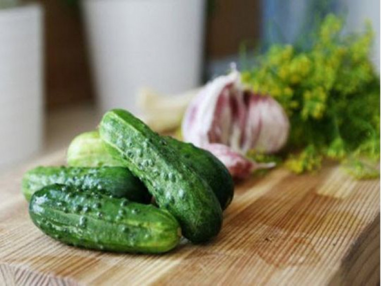 Притесняват ви киселини – яжте краставици