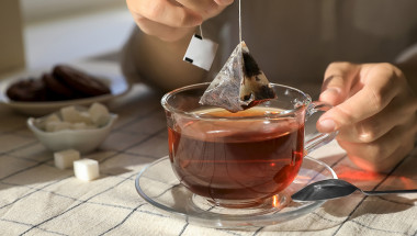Три негативни последици от варенето на чай в пакетчета