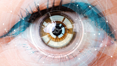 Иновативен очен имплант помага при лечението на диабет