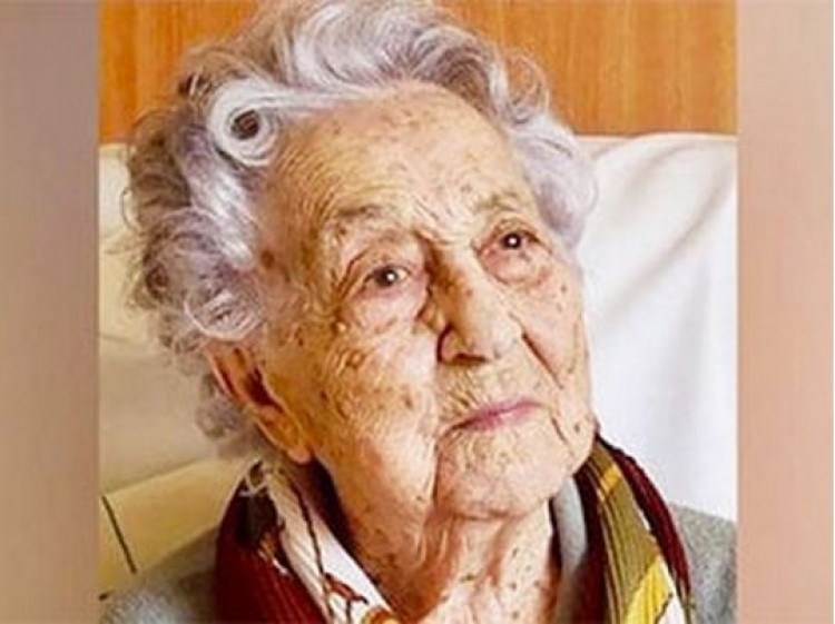 116-годишната Мария Морера отдава дълголетието си на семейството и природата