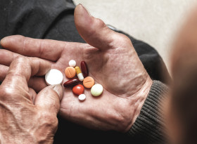Лекарствата – помощник за по-дълъг живот при хронични болести