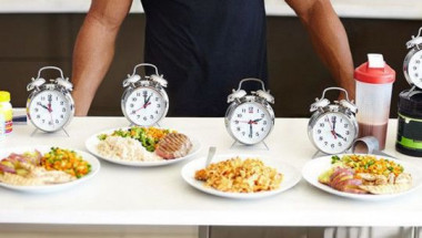 Кога да закусвате и вечеряте, за да забързаме метаболизма си?