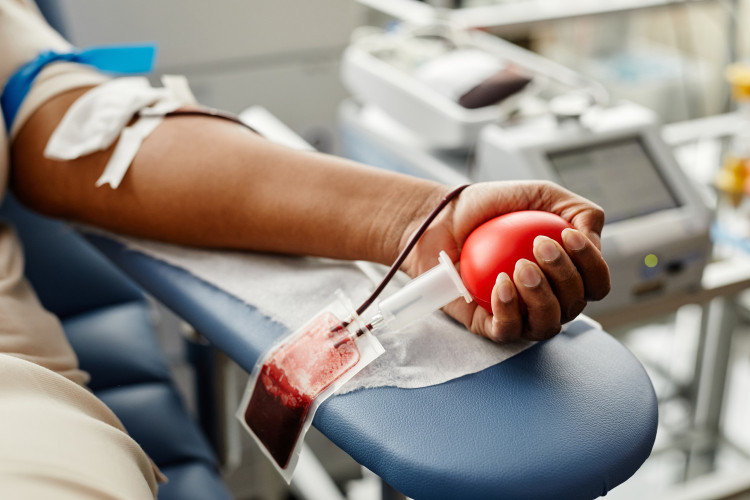 Универсален донор: Кръвната група, която дава на всички останали