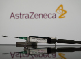 AstraZeneca признава, че нейната ваксина срещу COVID-19 може да причини кръвни съсиреци