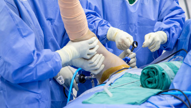 Доц. д-р Владимир Русимов, д.м.: Артроскопията е оперативен метод със значителни  възможности за голяма част от вътреставната патология