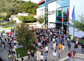 Ръст на кандидат-студентите за Медицински университет – Пловдив