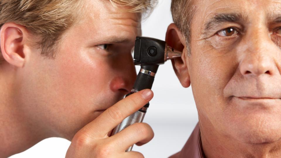 Кои заболявания водят до шум в ушите?