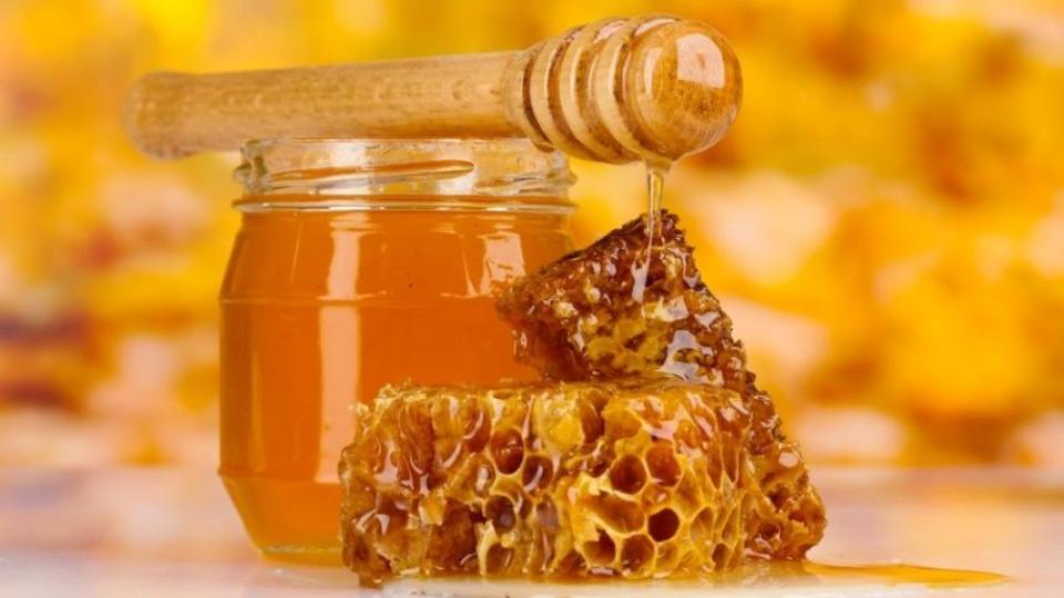 Тези 9 чудеса ще се случат с организма ви, ако ядете мед всеки ден