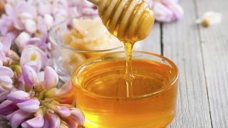 Горският мед регулира високото кръвно, липовия се препоръчва при настинки