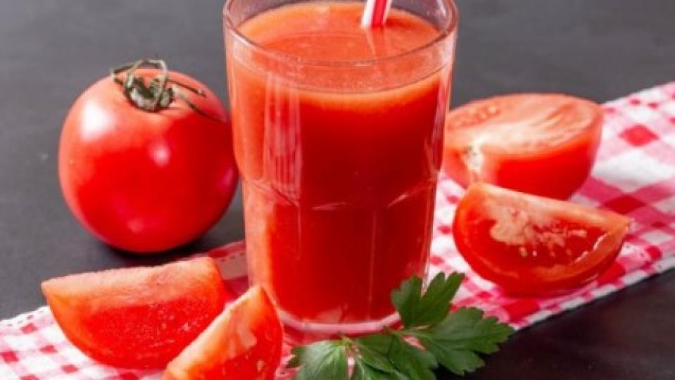 Какво ще се случи ако пием доматен сок всеки ден