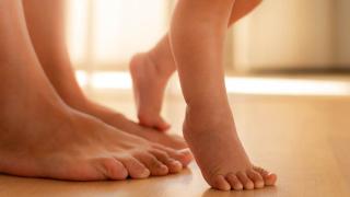 Д-р Даниел Желев: За здрави крака децата да ходят боси