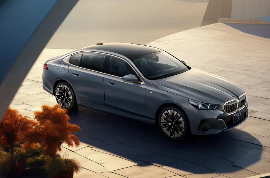 BMW представи седан от пета серия за Китай - 1691562807 za5