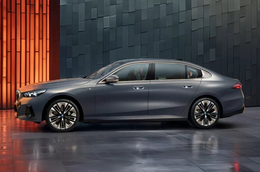BMW представи седан от пета серия за Китай - 1691562808 za4